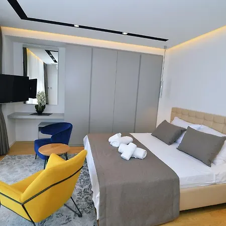 Apartment In 38138 *