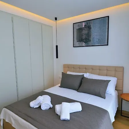 Apartment In 38138 *